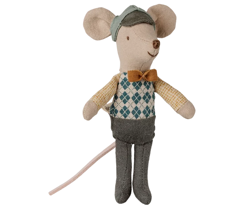 Ratoncito hermano pequeño conductor