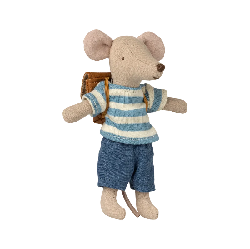Ratoncito para triciclo con mochila marrón Maileg