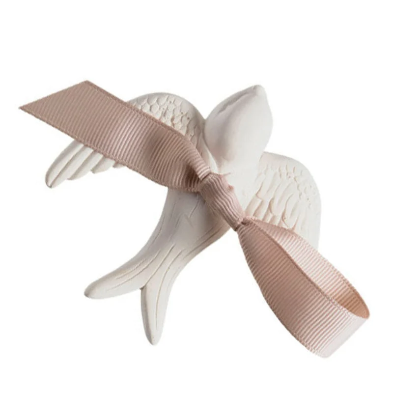 Detalle perfumado pajarito con cinta crudo