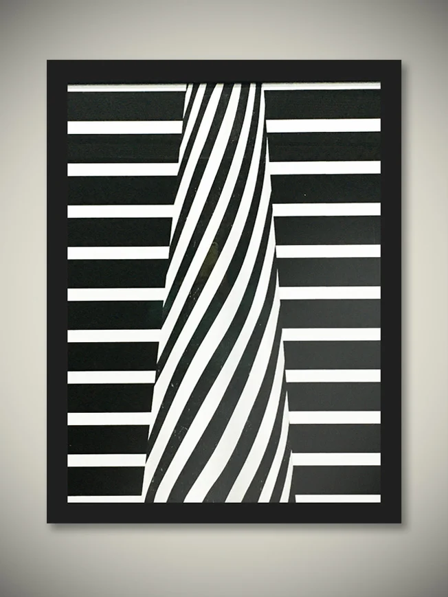 Cuadro Decorativo 'Rayas Hipnóticas' - 80X60 cm