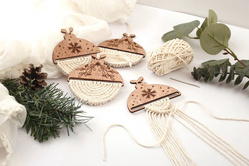 Kit para Crear x4 Bolas de Navidad de Macramé - Graine Créative