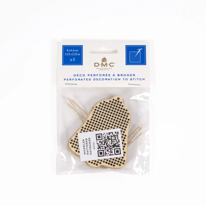 Adornos de Madera Perforada para Bordar DMC – Campanas (x3)