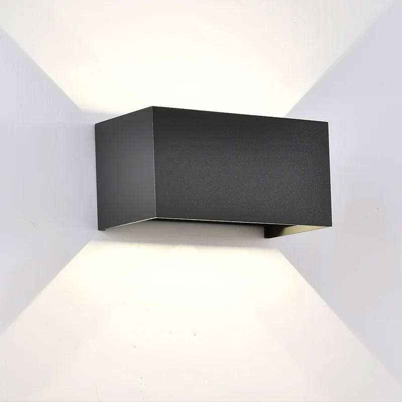 Aplique de exterior Mantra Davos LED aluminio negro 2700 regulable IP54 10cm 8607