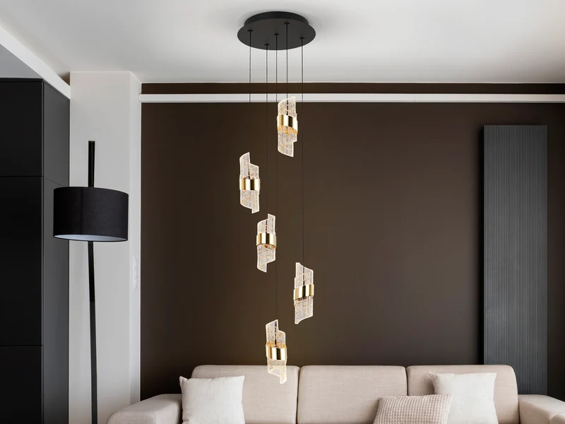 Lámpara de techo colgante Schuller Iliada 5 luces negro y oro 3000K