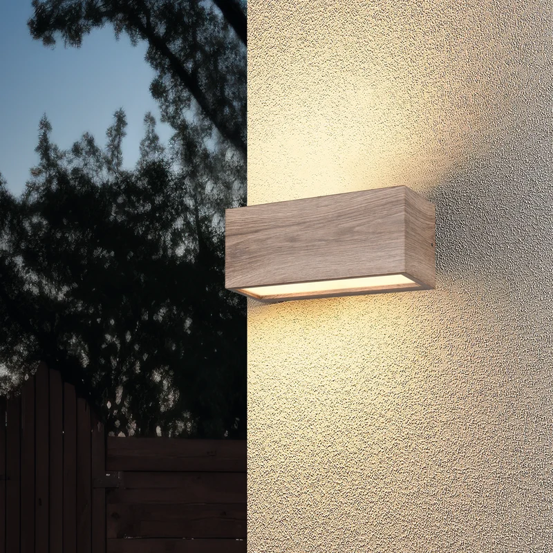 Aplique de exterior Trio Mayenne 2 luces imitación madera arriba y abajo IP44 218560235