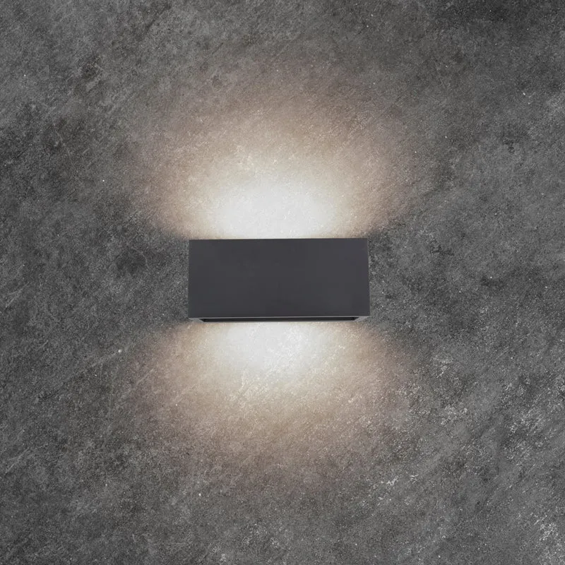 Mantra Utah APLIQUE EXTERIOR GRIS OSCURO IP65 - 1L*E27 gris oscuro 8352 para jardín y terraza