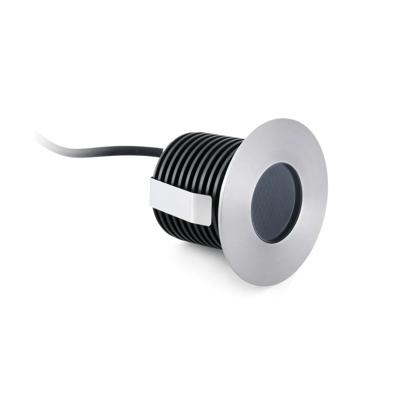 Empotrable de suelo exterior Faro Grund LED inoxidable satinado 3000K IP67 36° 7W 80 70728