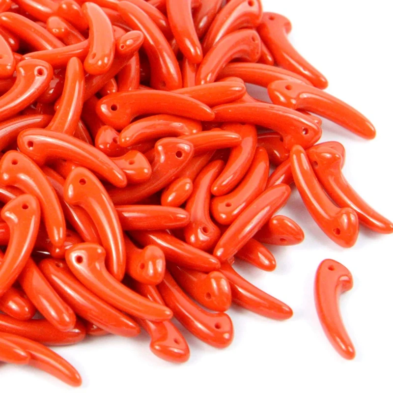 Art.2064 Colmillo Rojo Opaco 17mm 1200pz